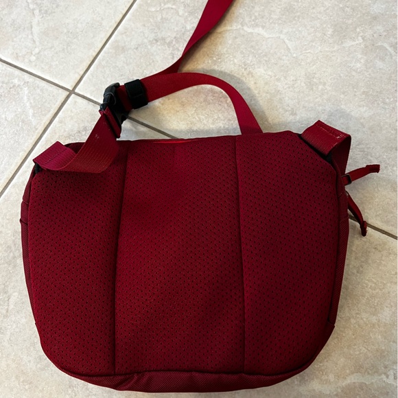 Arc'teryx Maka 2 Unisex Waist Bag nwot - Picture 6 of 6